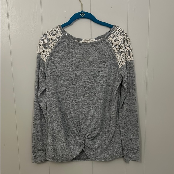 Rewind Tops - Gray Lace Shoulder Women's Top